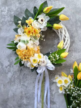 Wianek wiosenny z tulipanami, śr. 35-37 cm